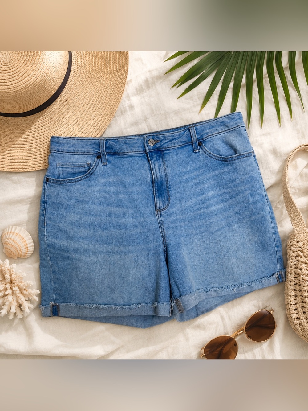 Sonoma Light Wash Blue Jean Shorts Cuffed Raw Hem size 16W